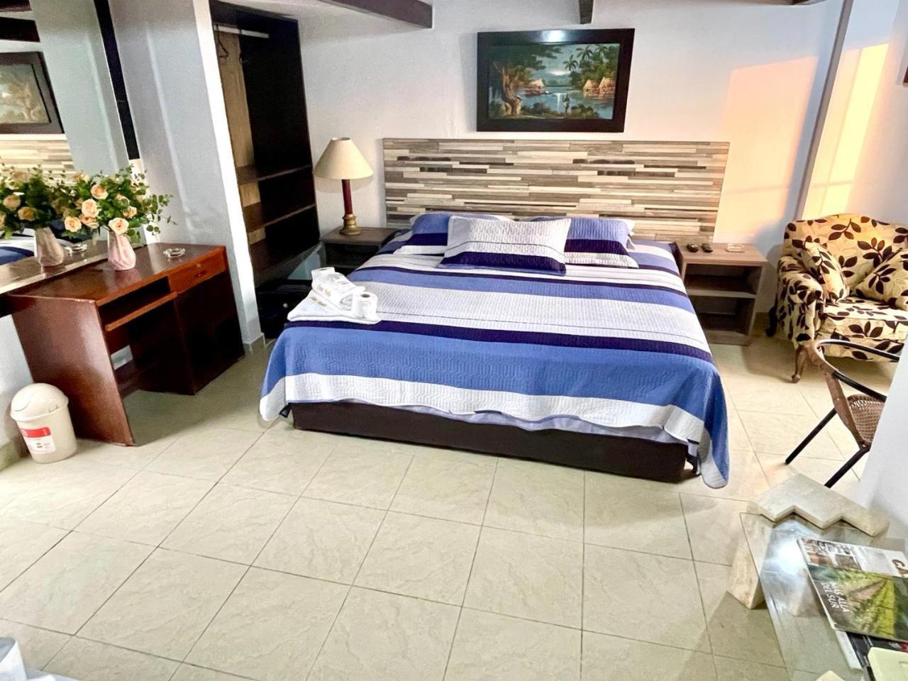 Hostal Ocean Pacifico Пунта-Неґра Екстер'єр фото