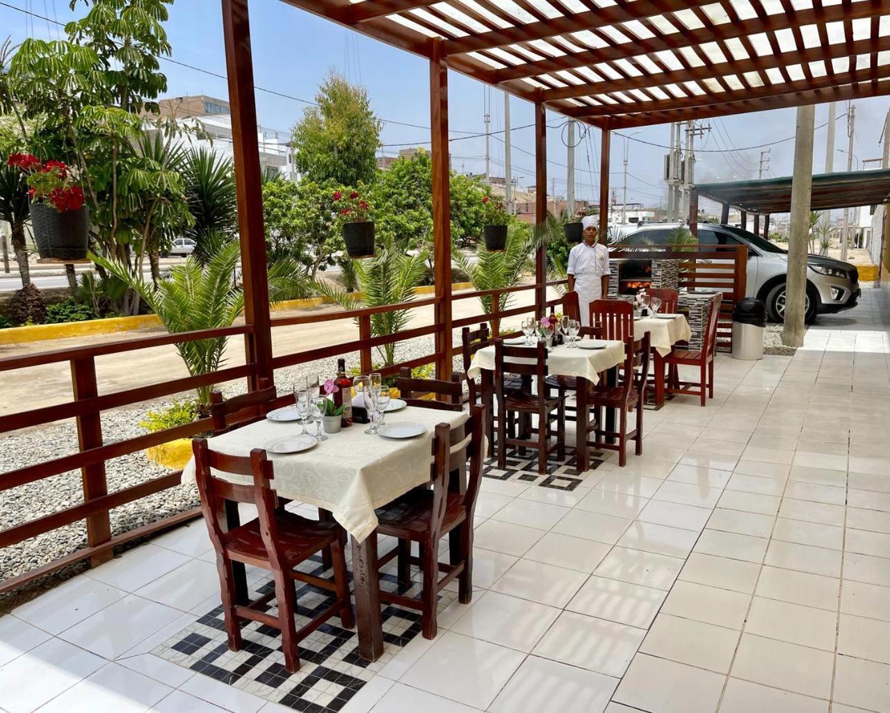 Hostal Ocean Pacifico Пунта-Неґра Екстер'єр фото