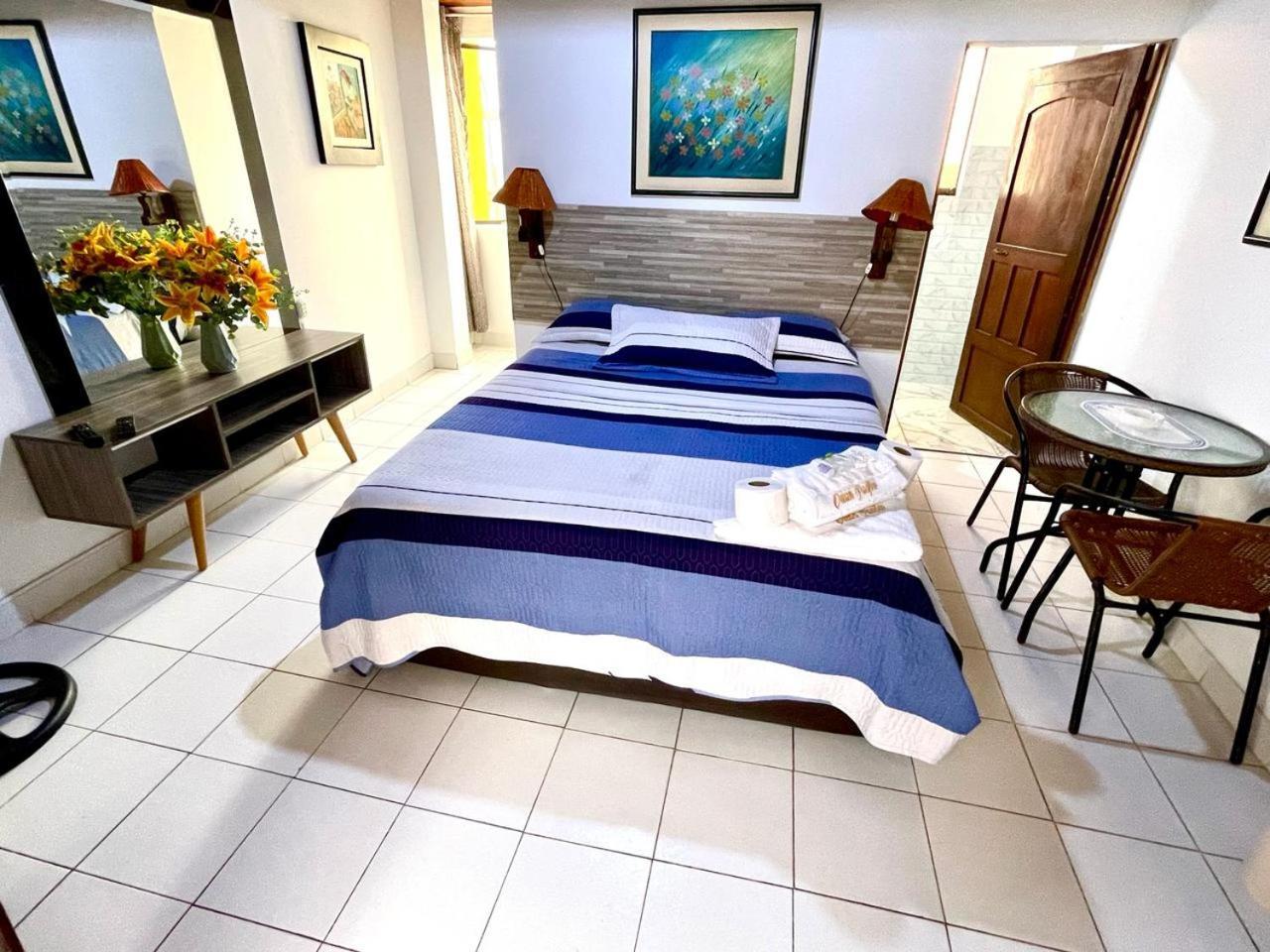 Hostal Ocean Pacifico Пунта-Неґра Екстер'єр фото